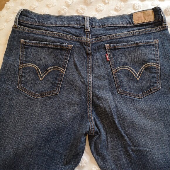 Levi's Women's 515 Boot Cut Jeans Size14 s/c dark blue (indigo) - Picture 9 of 10